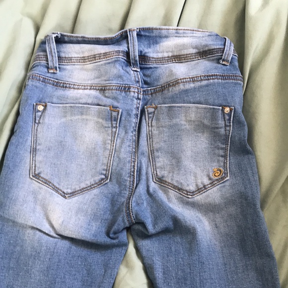 Light wash indigo rein jeans - Picture 5 of 6